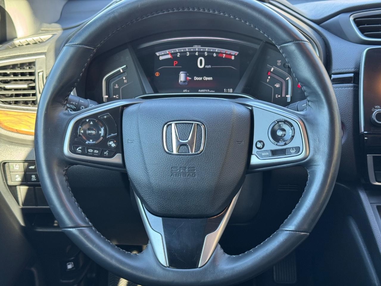 Honda CR-V Vehicle Full-screen Gallery Image 12