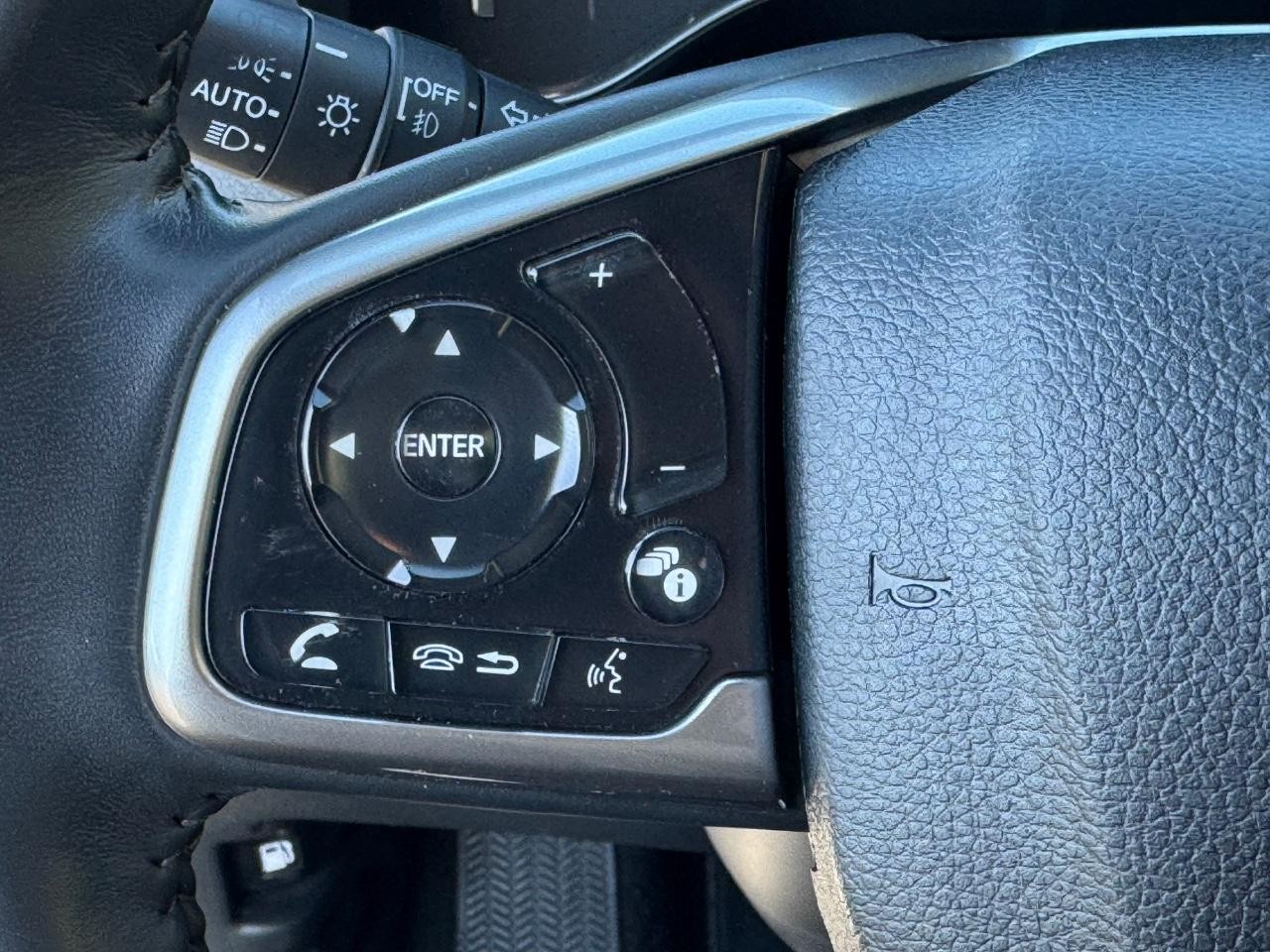 Honda CR-V Vehicle Full-screen Gallery Image 20