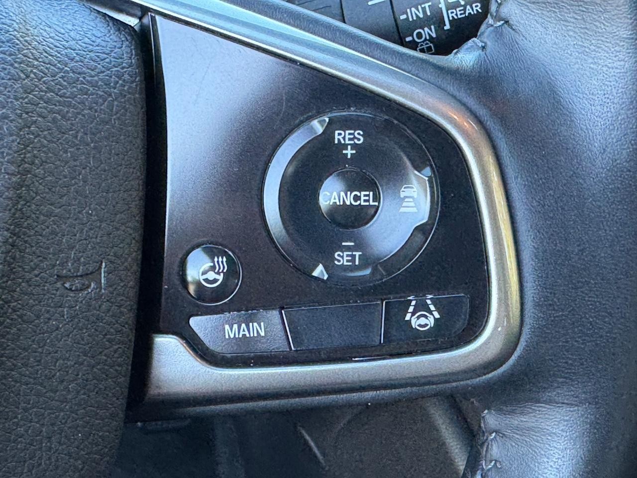 Honda CR-V Vehicle Full-screen Gallery Image 21