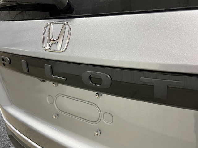 Honda Pilot Vehicle Full-screen Gallery Image 06