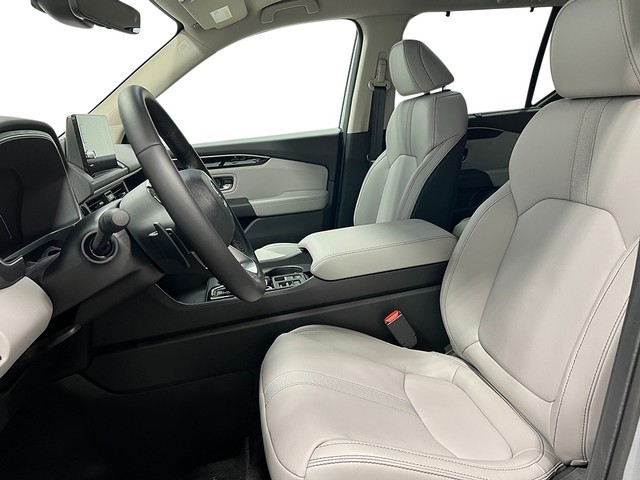 Honda Pilot Vehicle Full-screen Gallery Image 13