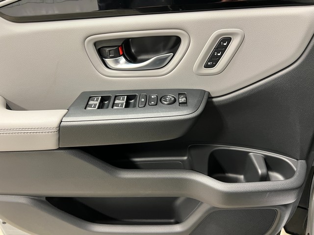 Honda Pilot Vehicle Full-screen Gallery Image 15