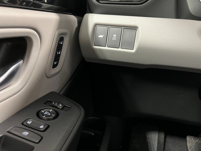 Honda Pilot Vehicle Full-screen Gallery Image 18