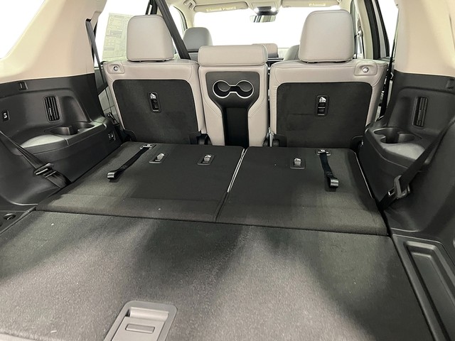 Honda Pilot Vehicle Full-screen Gallery Image 33