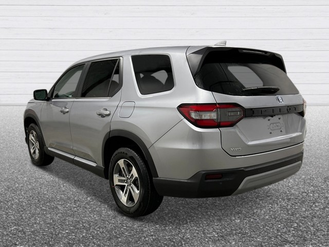 Honda Pilot Vehicle Full-screen Gallery Image 03