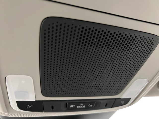 Honda Pilot Vehicle Full-screen Gallery Image 22