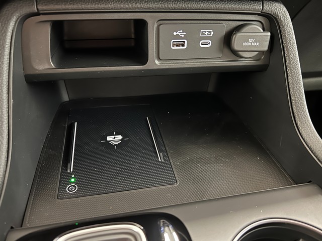 Honda Pilot Vehicle Full-screen Gallery Image 23