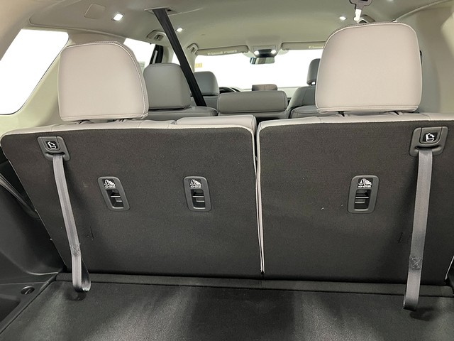 Honda Pilot Vehicle Full-screen Gallery Image 30