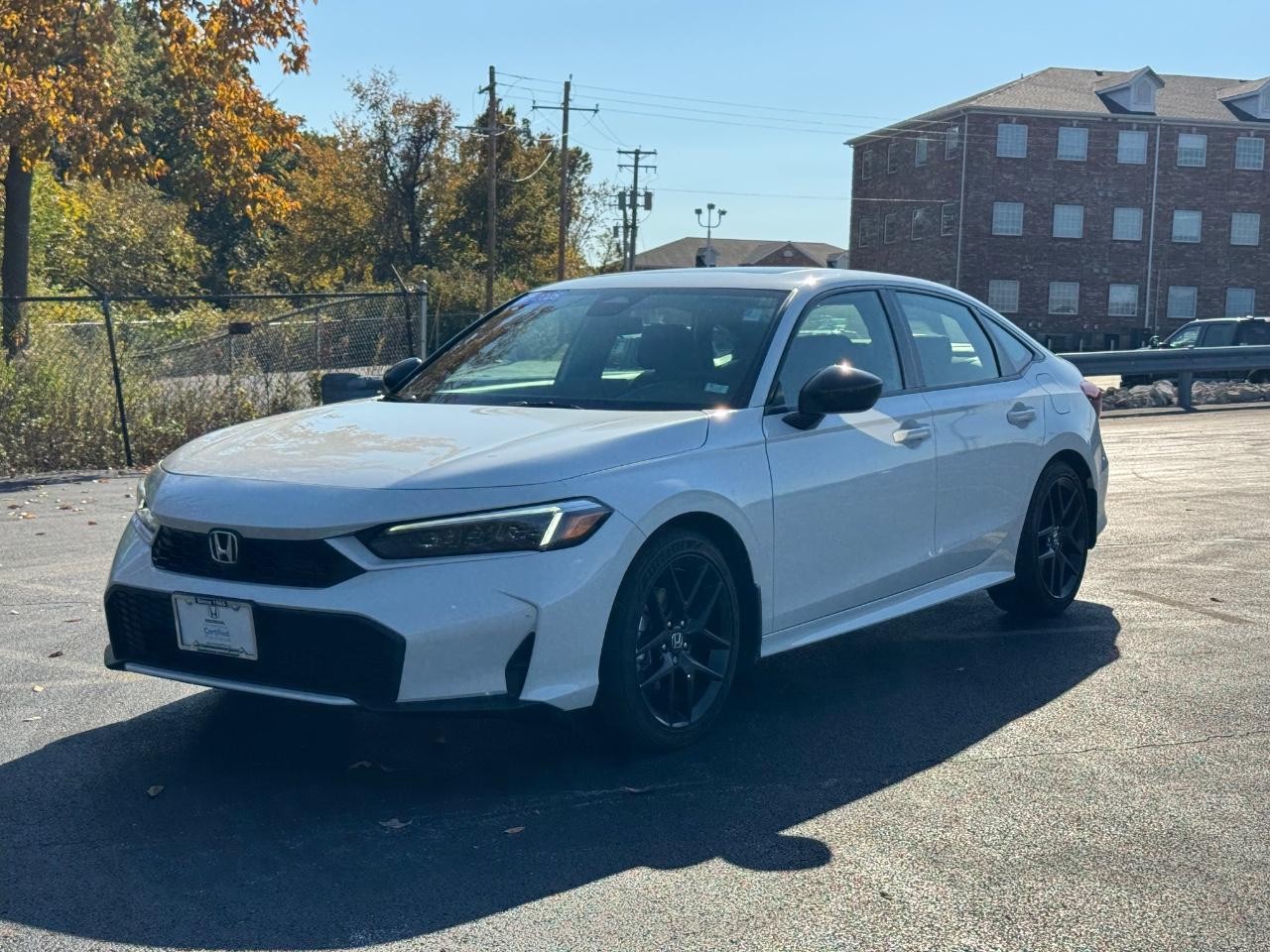 Honda Civic Sedan Hybrid Vehicle Full-screen Gallery Image 08