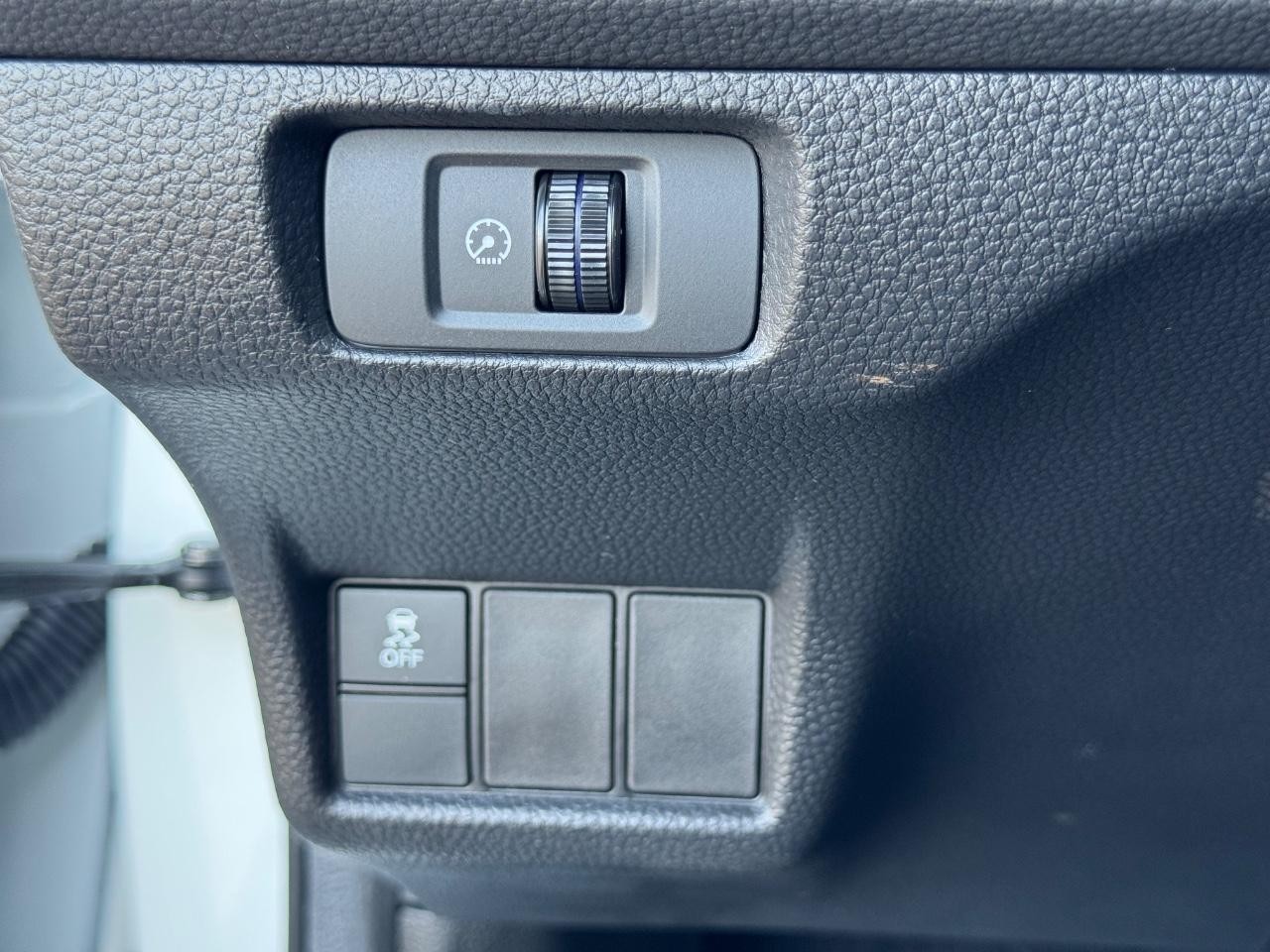 Honda Civic Sedan Hybrid Vehicle Full-screen Gallery Image 22