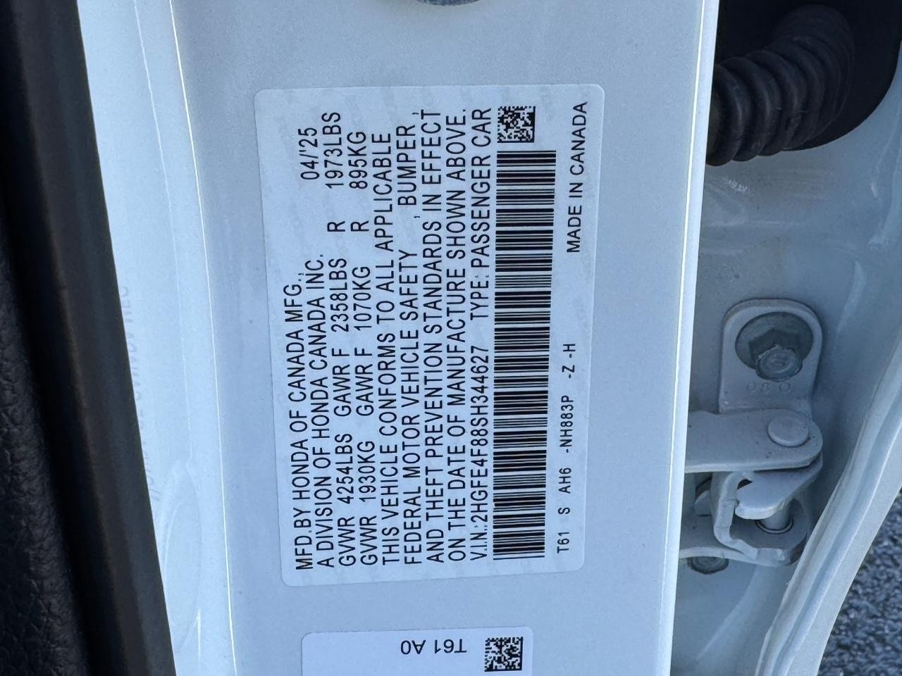 Honda Civic Sedan Hybrid Vehicle Full-screen Gallery Image 26