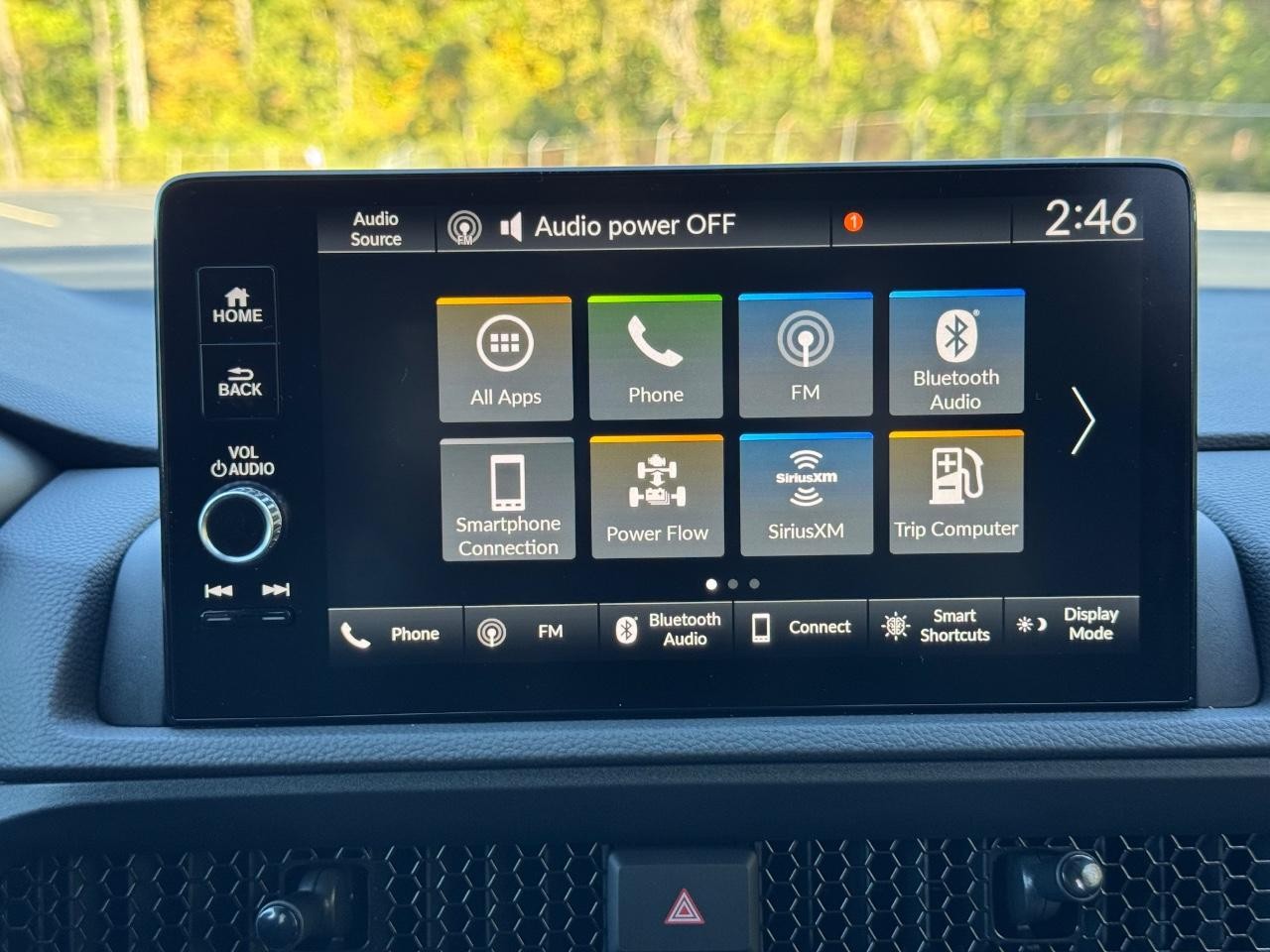 Honda CR-V Hybrid Vehicle Full-screen Gallery Image 13