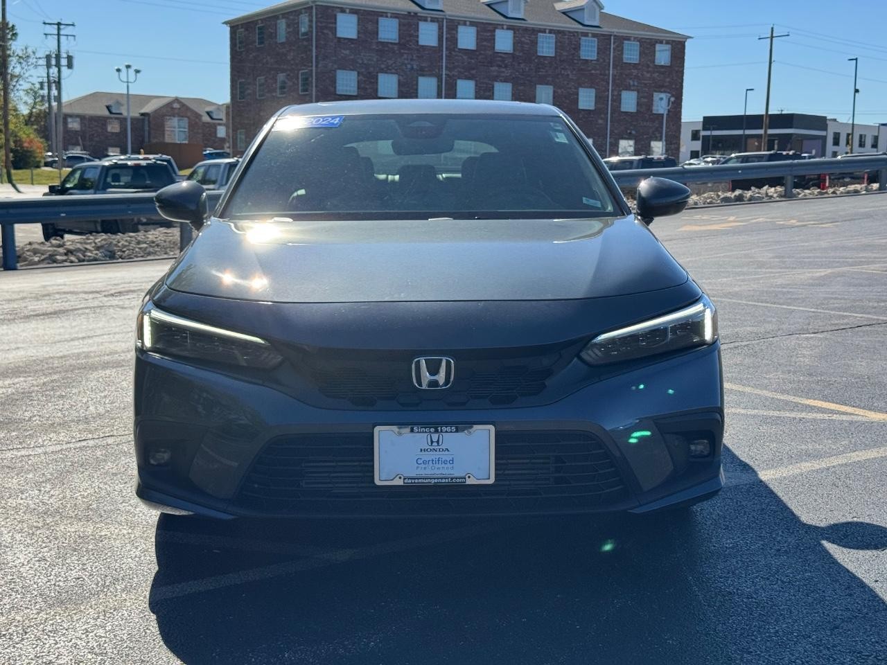 Honda Civic Hatchback Vehicle Full-screen Gallery Image 09