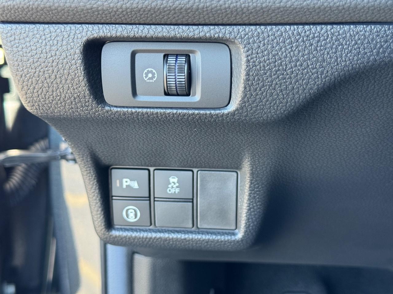 Honda Civic Hatchback Vehicle Full-screen Gallery Image 24