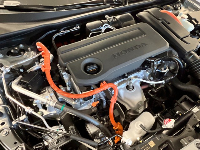 Honda Civic Sedan Hybrid Vehicle Full-screen Gallery Image 12