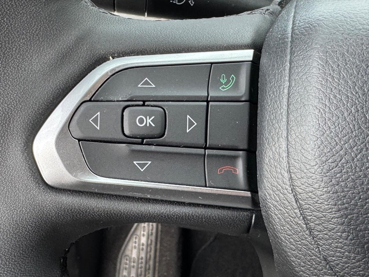 Jeep Compass Vehicle Full-screen Gallery Image 20