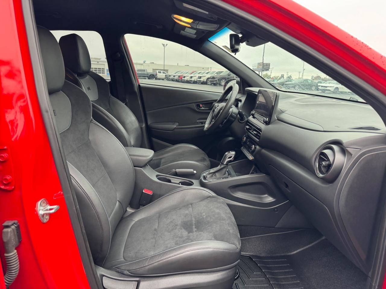 Hyundai Kona N Vehicle Full-screen Gallery Image 16