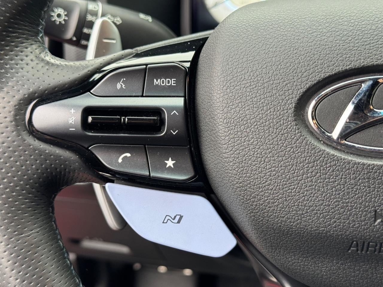 Hyundai Kona N Vehicle Full-screen Gallery Image 19