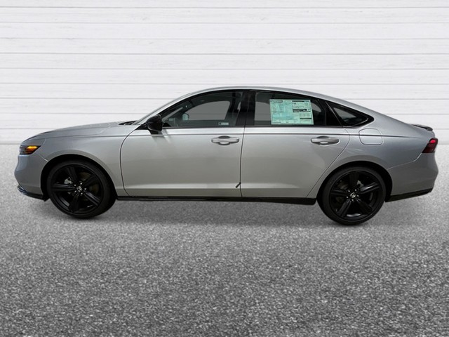 Honda Accord Hybrid Vehicle Full-screen Gallery Image 02