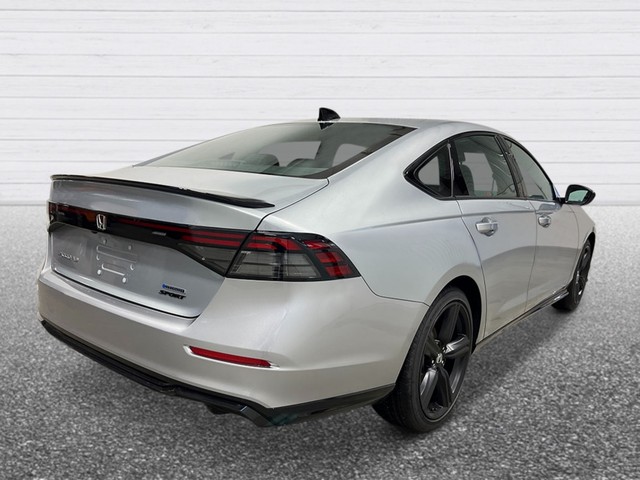 Honda Accord Hybrid Vehicle Full-screen Gallery Image 07