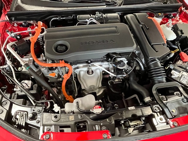 Honda Civic Sedan Hybrid Vehicle Full-screen Gallery Image 12