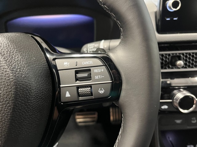 Honda Civic Sedan Hybrid Vehicle Full-screen Gallery Image 19