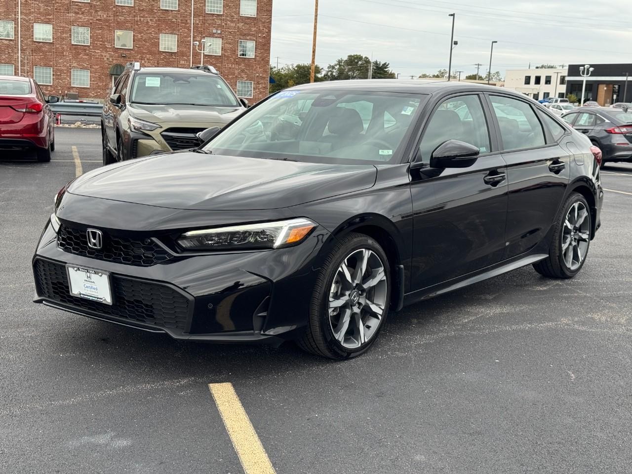 Honda Civic Sedan Hybrid Vehicle Full-screen Gallery Image 08