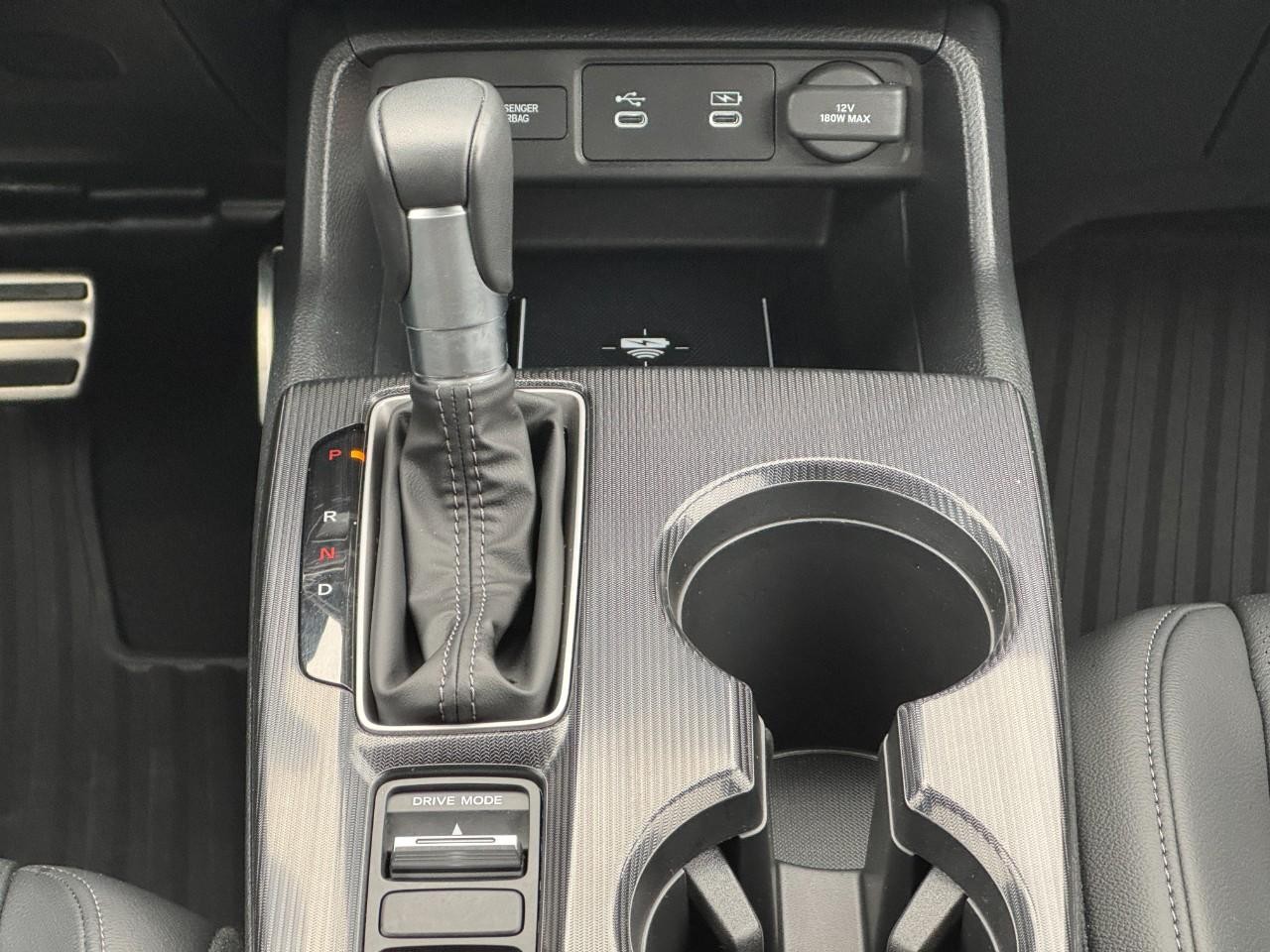 Honda Civic Sedan Hybrid Vehicle Full-screen Gallery Image 14