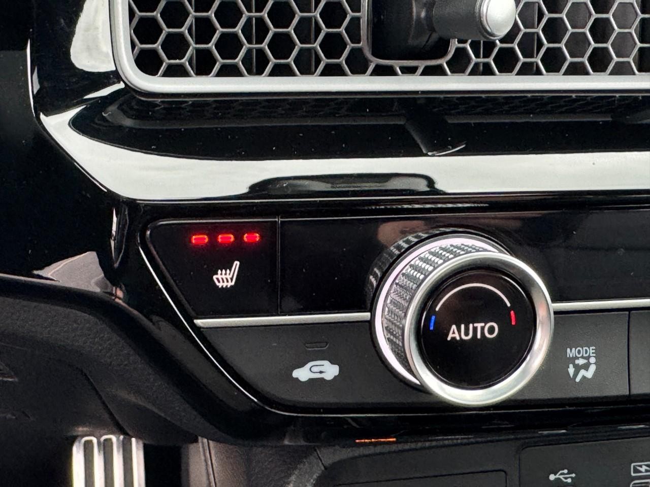 Honda Civic Sedan Hybrid Vehicle Full-screen Gallery Image 21