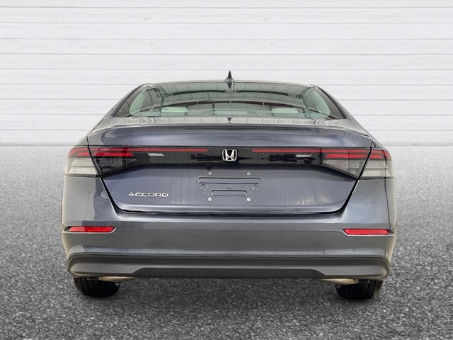 Honda Accord Sedan Vehicle Full-screen Gallery Image 04