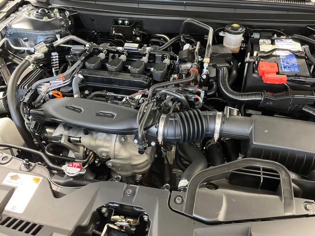 Honda Accord Sedan Vehicle Full-screen Gallery Image 11