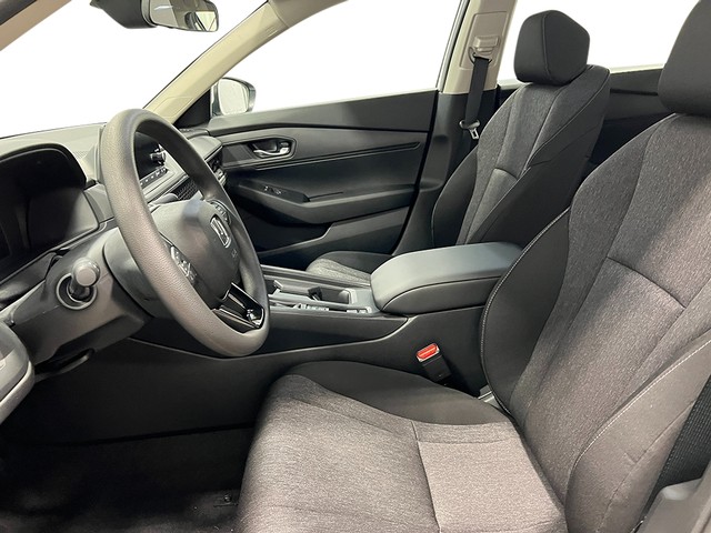 Honda Accord Sedan Vehicle Full-screen Gallery Image 12