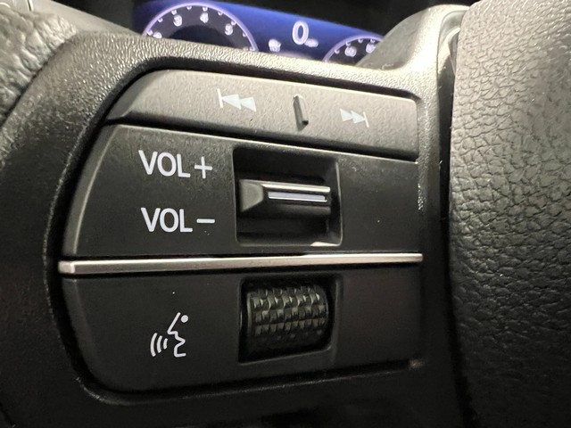 Honda Accord Sedan Vehicle Full-screen Gallery Image 20