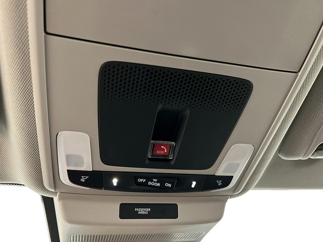 Honda Accord Sedan Vehicle Full-screen Gallery Image 25