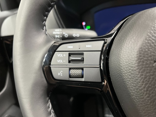 Honda CR-V Vehicle Full-screen Gallery Image 17