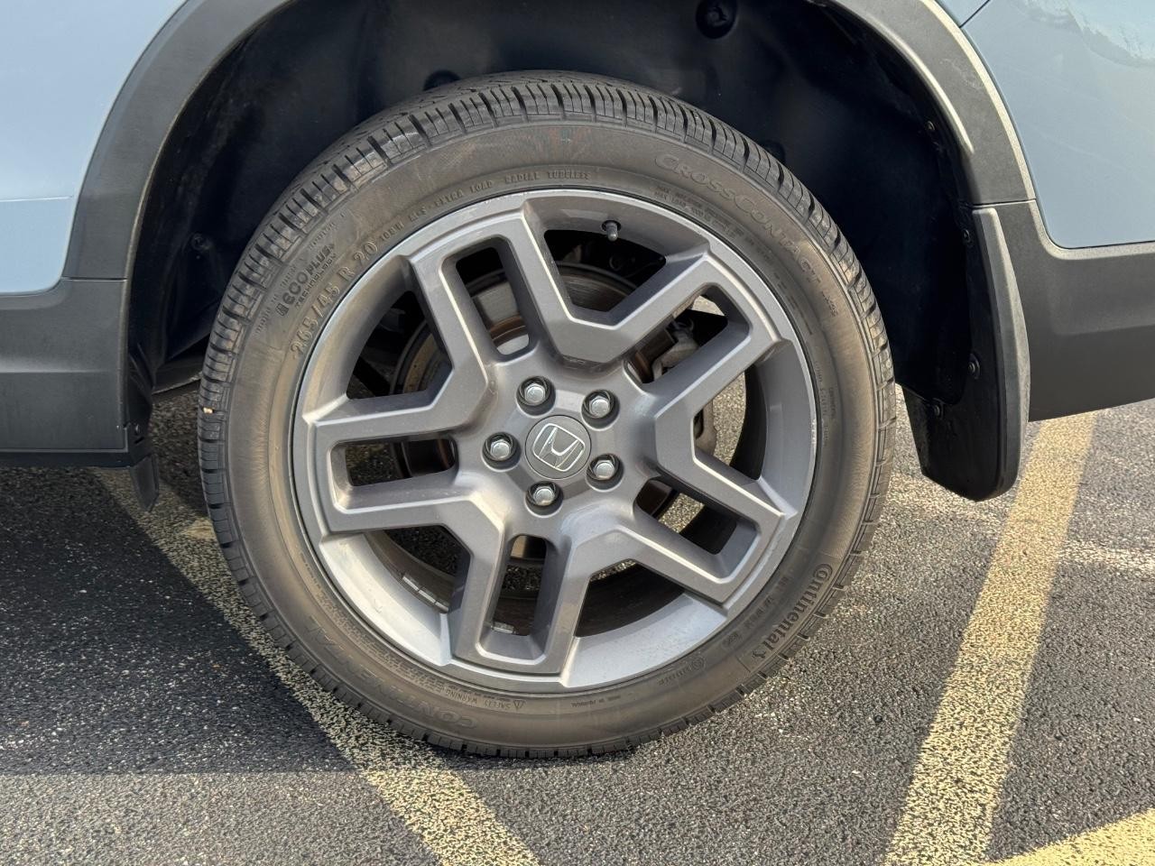 Honda Passport Vehicle Full-screen Gallery Image 07