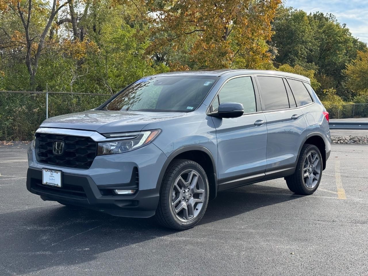 Honda Passport Vehicle Full-screen Gallery Image 08