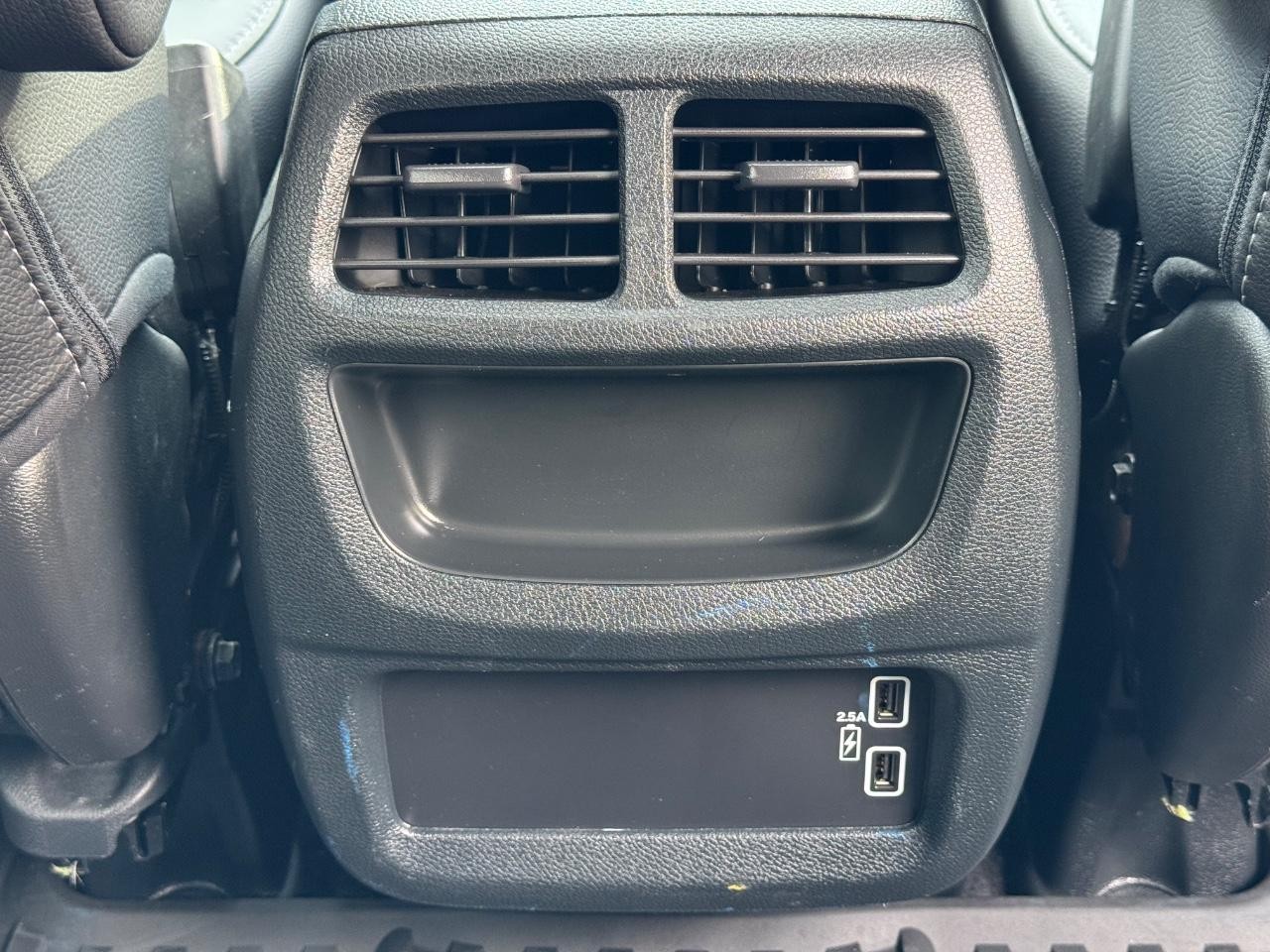 Honda Passport Vehicle Full-screen Gallery Image 16