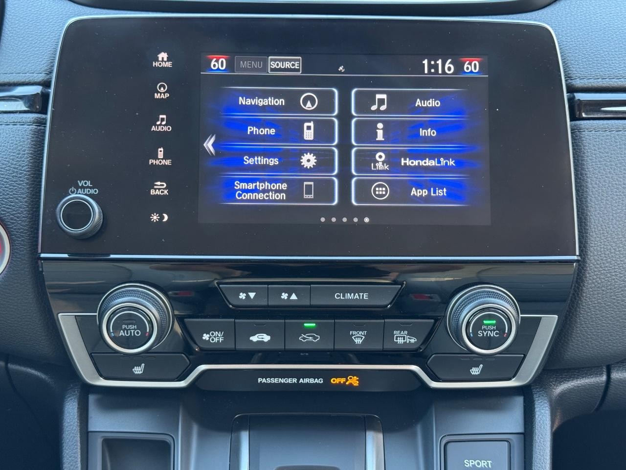 Honda CR-V Hybrid Vehicle Full-screen Gallery Image 13