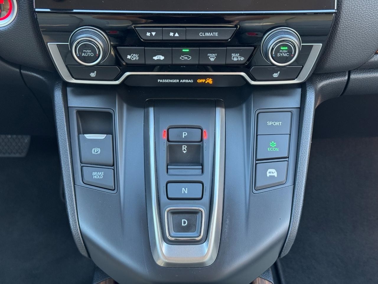 Honda CR-V Hybrid Vehicle Full-screen Gallery Image 14