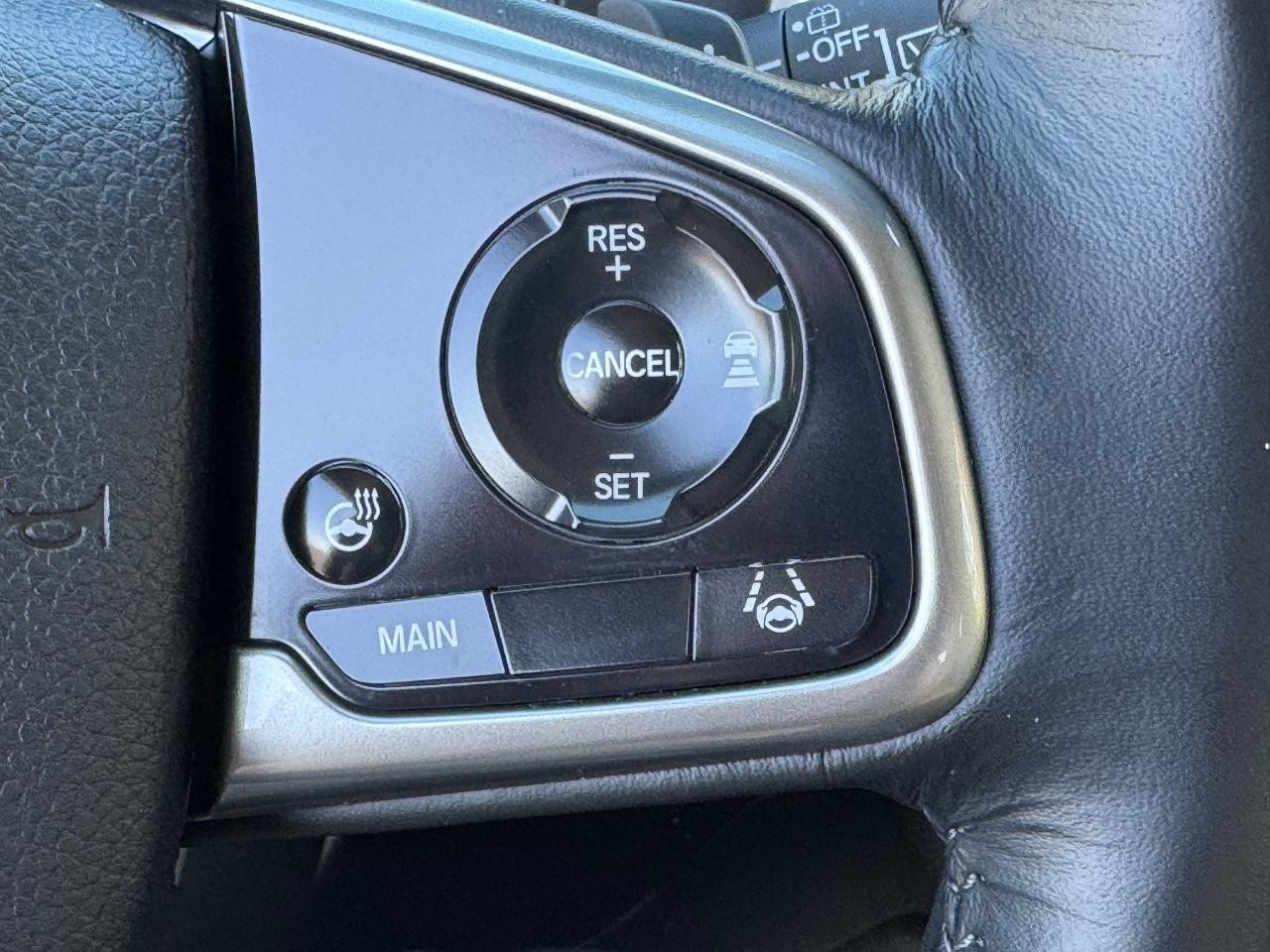 Honda CR-V Hybrid Vehicle Full-screen Gallery Image 21