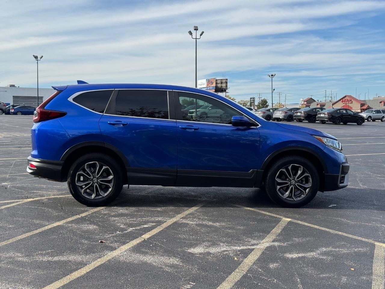 Honda CR-V Vehicle Full-screen Gallery Image 02