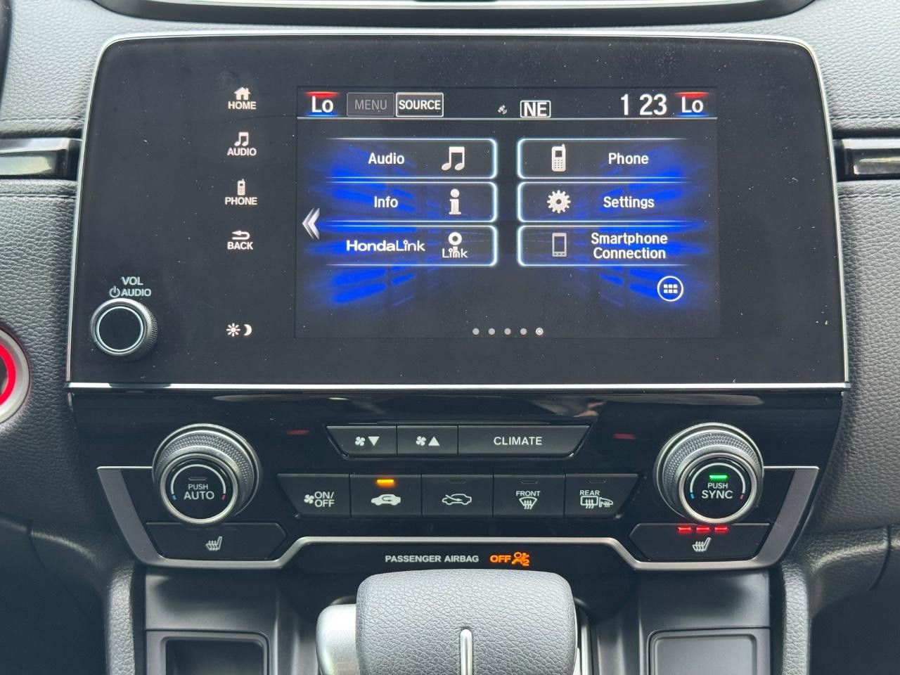 Honda CR-V Vehicle Full-screen Gallery Image 13