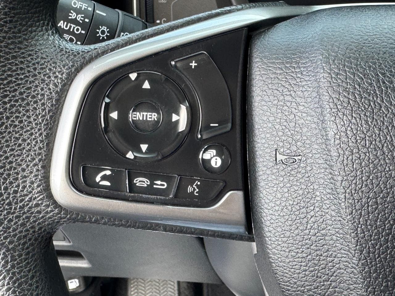 Honda CR-V Vehicle Full-screen Gallery Image 20