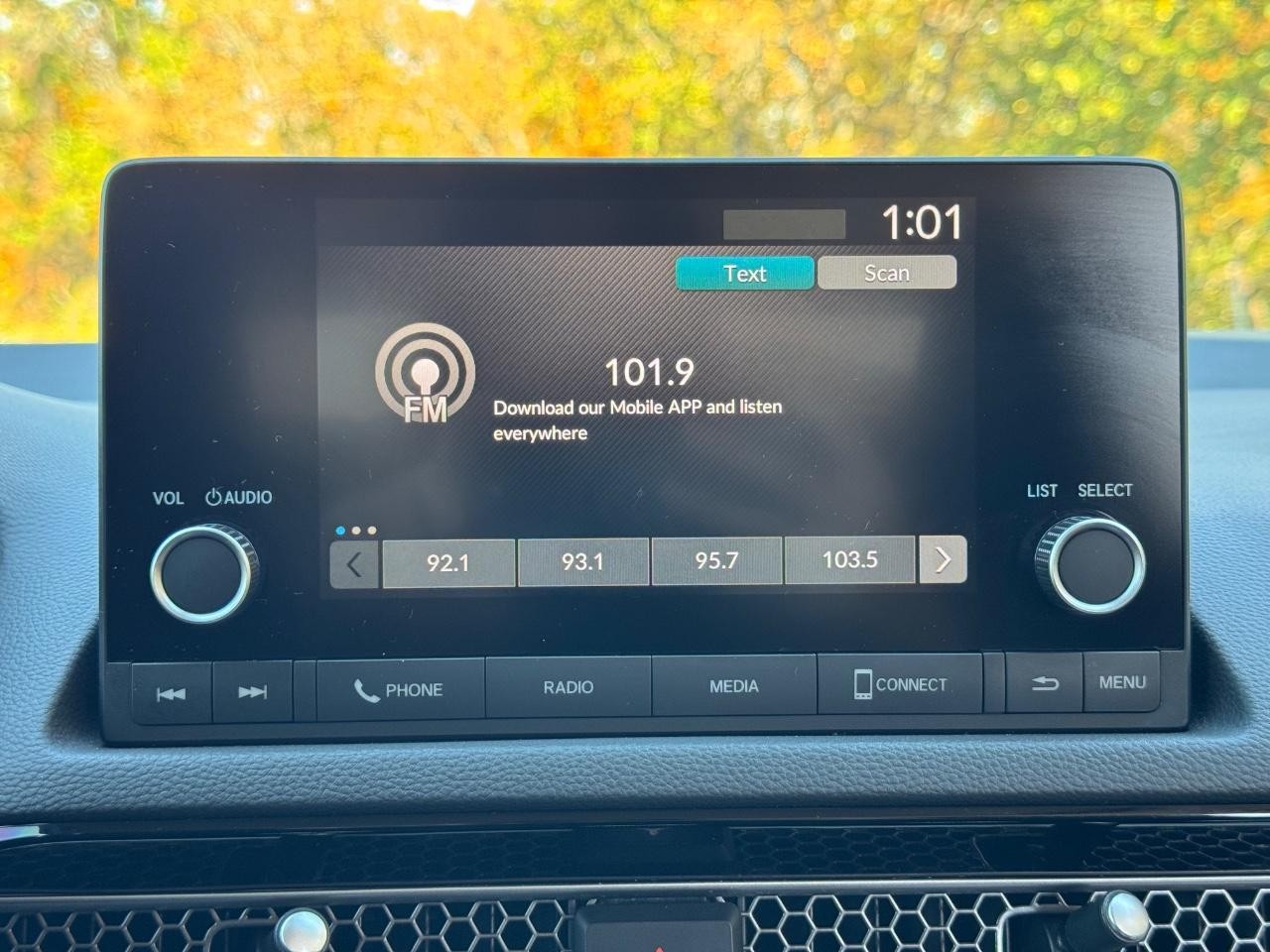 Honda Civic Sedan Vehicle Full-screen Gallery Image 13