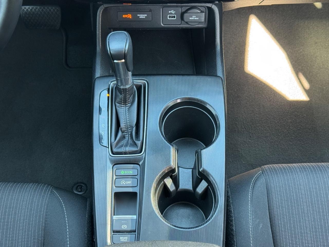 Honda Civic Sedan Vehicle Full-screen Gallery Image 15