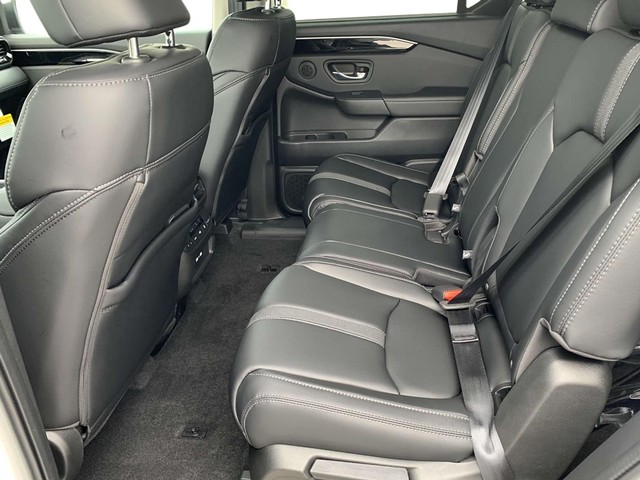 Honda Pilot Vehicle Full-screen Gallery Image 11