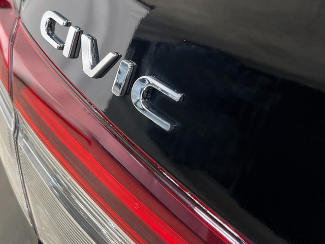 Honda Civic Sedan Vehicle Full-screen Gallery Image 06