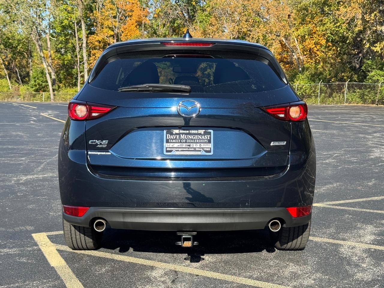 Mazda CX-5 Vehicle Full-screen Gallery Image 05