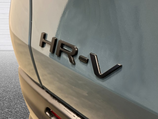 Honda HR-V Vehicle Full-screen Gallery Image 06